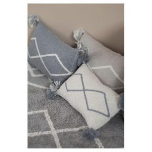 lorena-canals-knitted-cushion-oasis-soft-linen-513987_600x